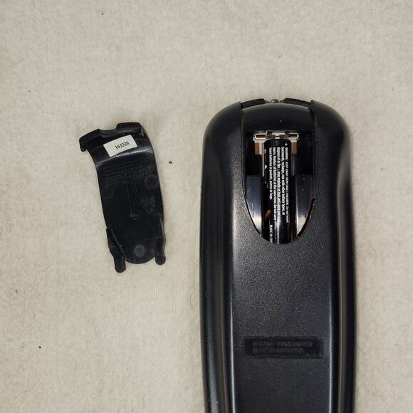 VTG GE 13TVR62 2000 13 Retro Gaming TV VCR Combo Remote Only Tested & Working - Picture 3 of 4